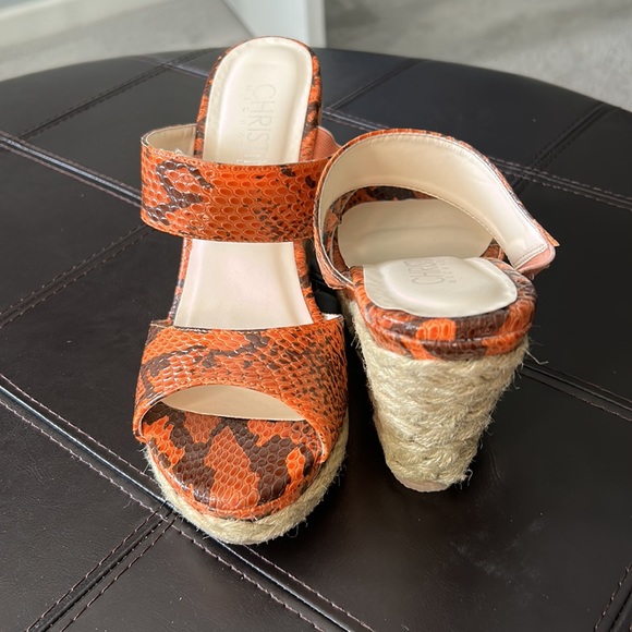 EUC Christian Michaels Orange snakeskin wedge Slides. Size: 9 1/2 M. - Picture 2 of 6